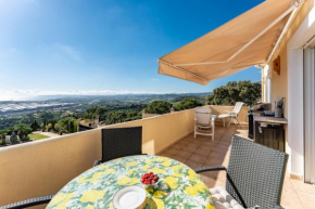Penthouse DELUXE with pool, jacuzzi and zen garden - Only 5min from Estepona town